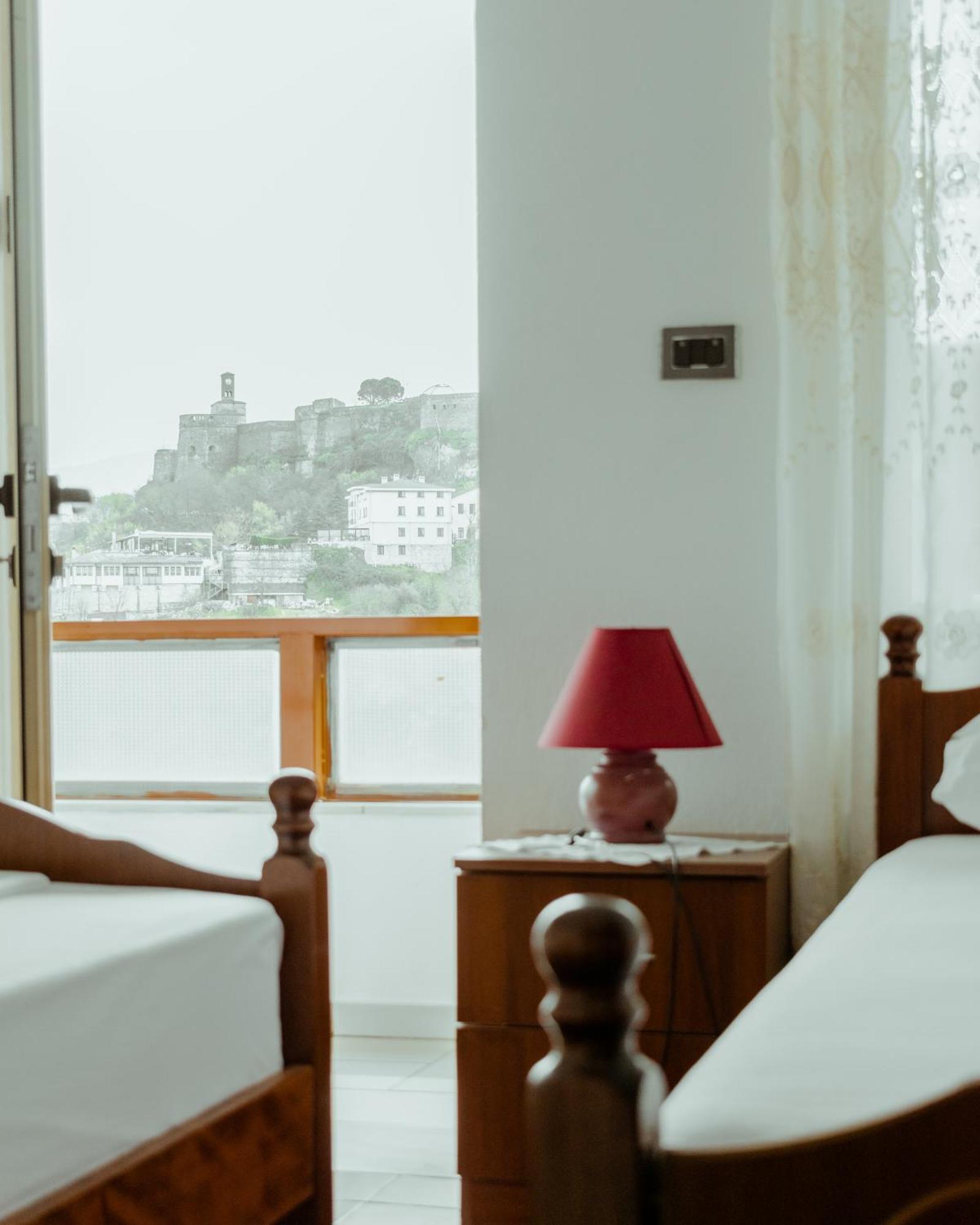 Guesthouse Shtino Gjirokastra Kültér fotó