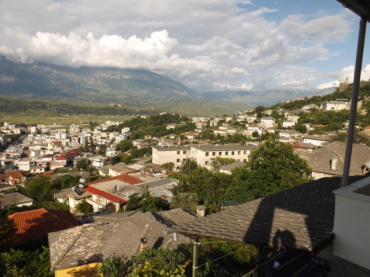 Guesthouse Shtino Gjirokastra Kültér fotó