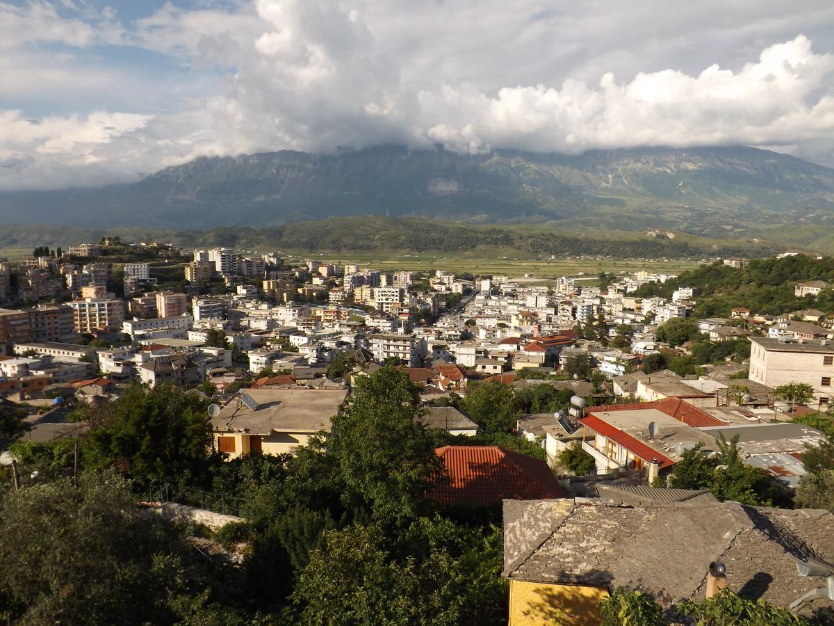 Guesthouse Shtino Gjirokastra Kültér fotó